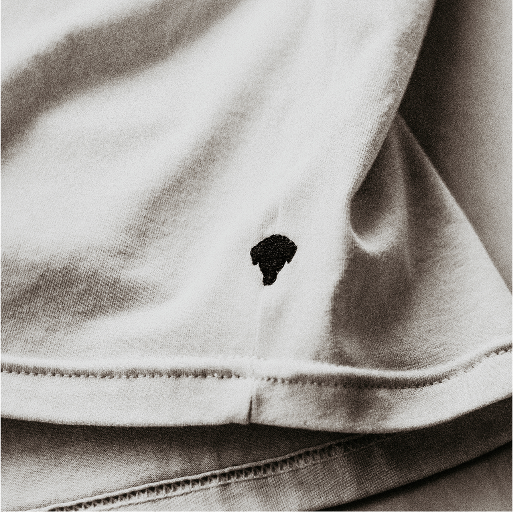 WHITE LOGO TEE
