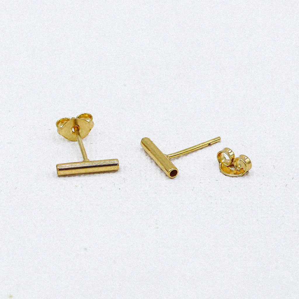 BAR STUD EARRINGS